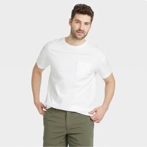 ⭐️ Goodfellow & Co White T-Shirt Size M